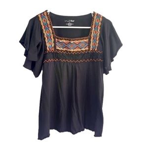 𝅺RXB Embroidery Aztec Detail Top